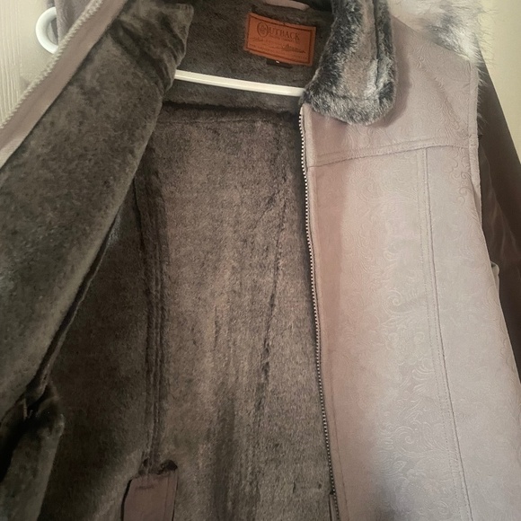 Ladies tooled micro-suede vest - Picture 6 of 12